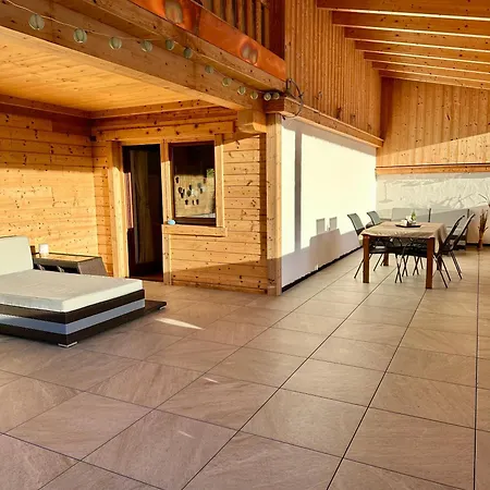 Knaus 公寓 洛伊塔施